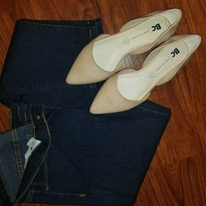 NEW "BC" beige leather flats US7